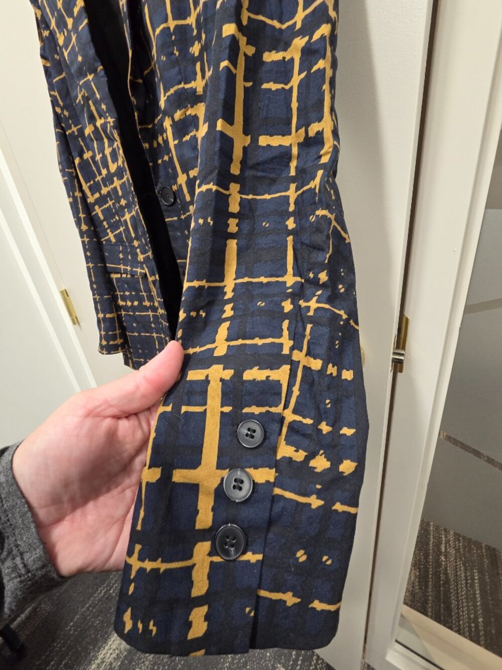 NU Denmark Navy and Gold Print Two Piece Suit - Picture 6 of 14